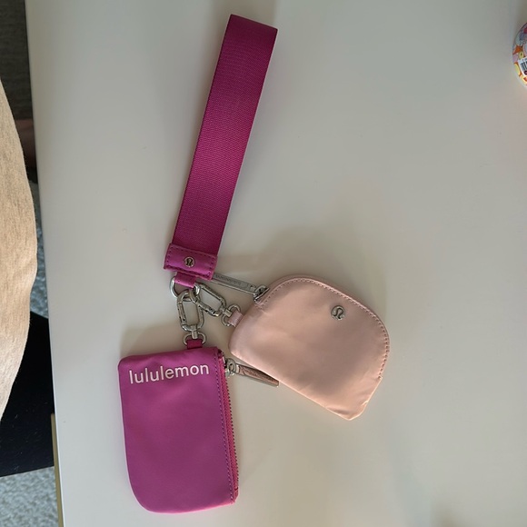 Lululemon dual key pouch - Picture 1 of 1